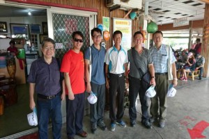 委員們對於溪南休閒農業區龍海號林明德船長(右三)積極培育青年農民表達十分讚賞。